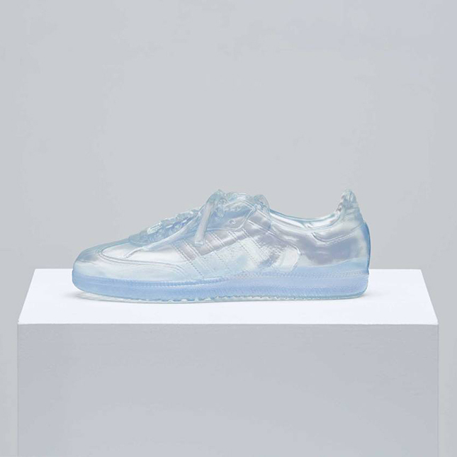 ���� ����, ����� �������� � ������ �������� ������� ��������� adidas