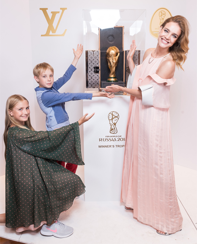 ����� �������� Louis Vuitton � ������