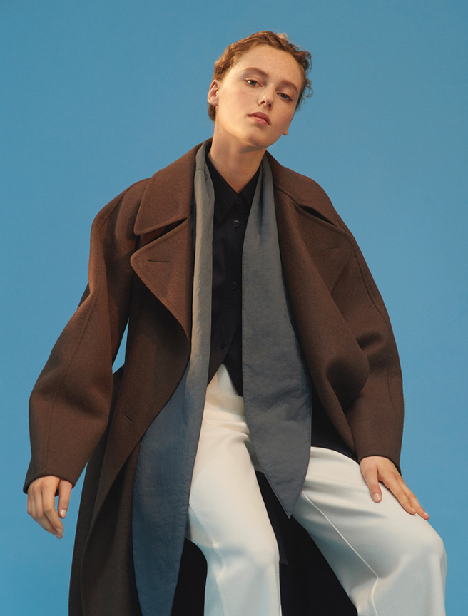 ������-������ ��������� Uniqlo U