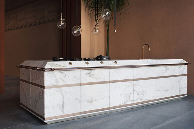 ������ ��������� �������� ������ Fendi