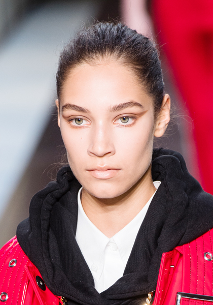 �������������� ������� ������� �� ������ Burberry �����-���� 2019