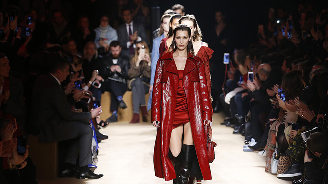 ����� Roberto Cavalli � 13:30 �� ����������� �������