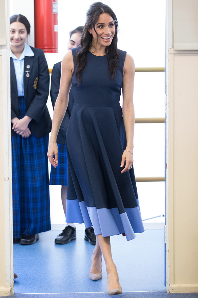 ����� ����� � ������ Roksanda � ������ Stuart Weitzman � ����� ��� ������� � ������