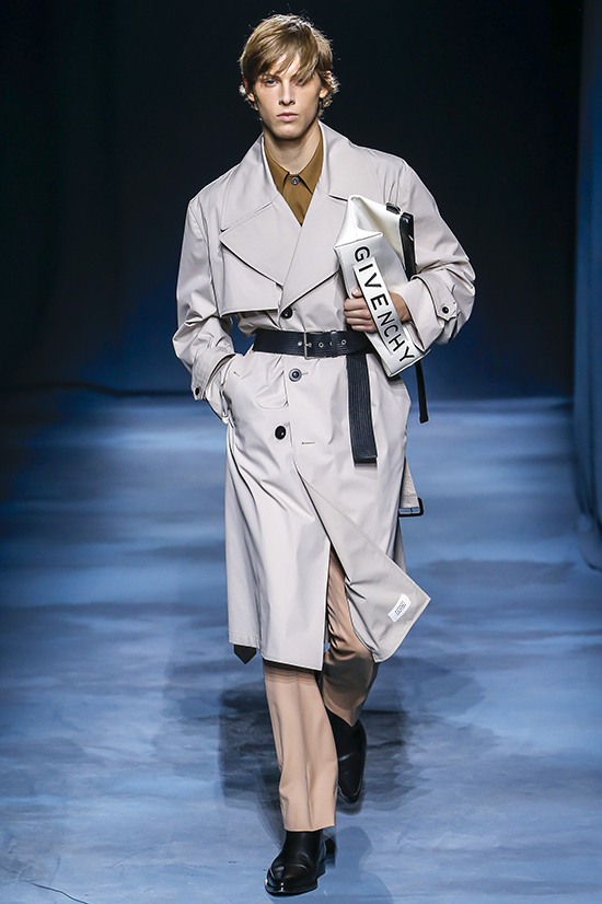 Givenchy ������������ �� ������� ������ ���� � ������