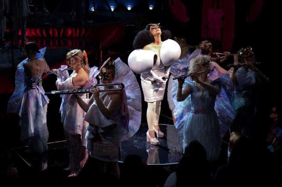 ��� �������� ������� Balmain, ������������� ��� ������ ��� �����